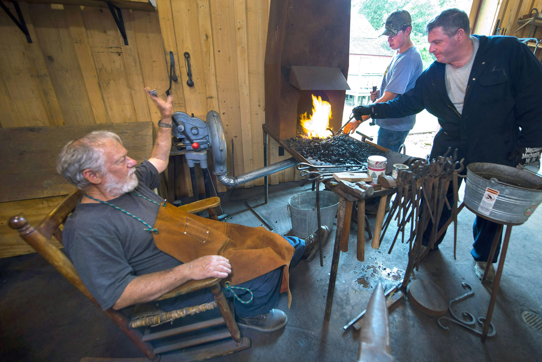 blacksmithepl.adv TS 700.jpg